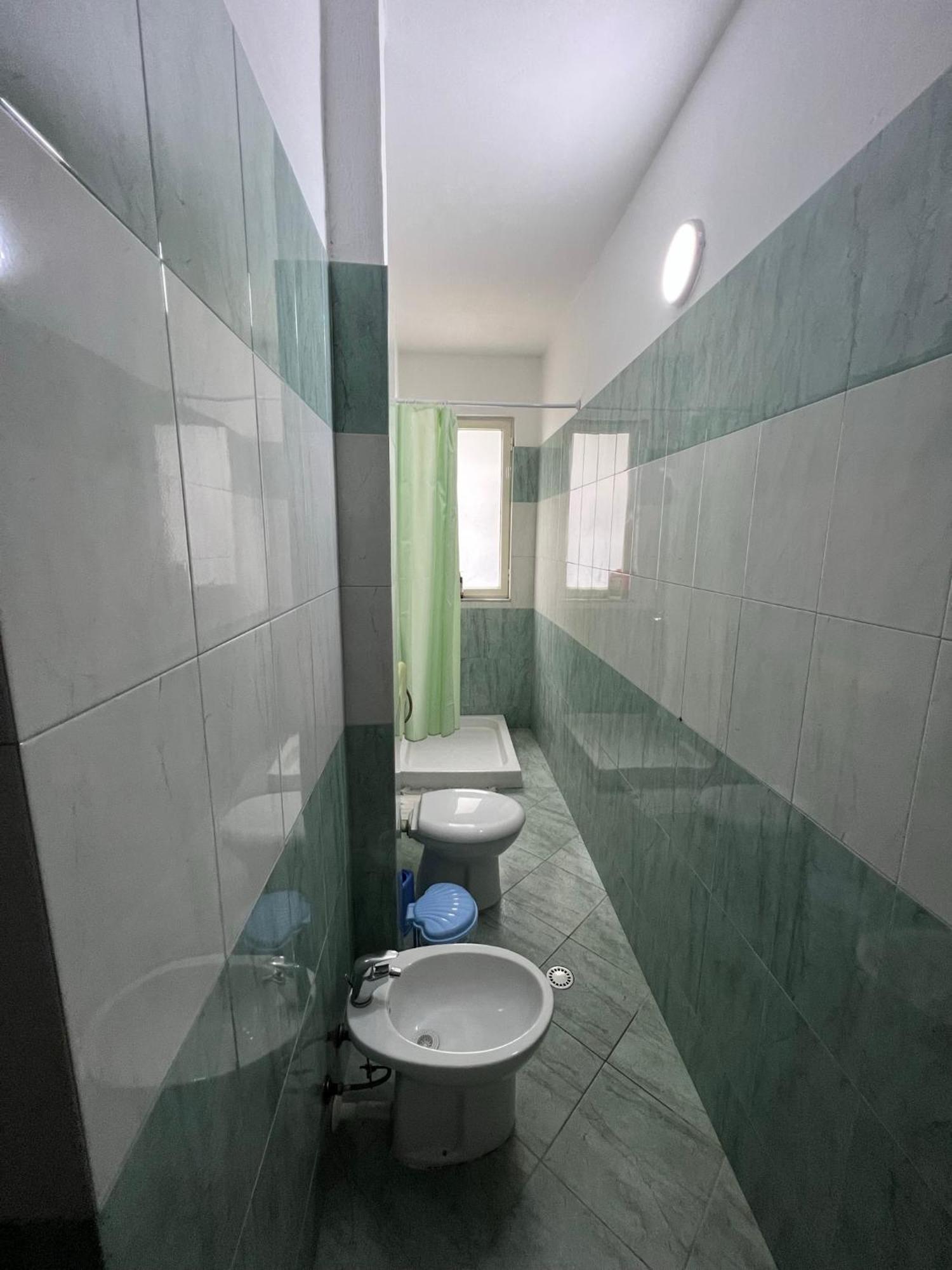 Vivi La Tua Vacanza Con L'Appartamento 1 Di Ervin! Enjoy Your Holiday With Ervin'S Apartment 1! Vlorë 외부 사진