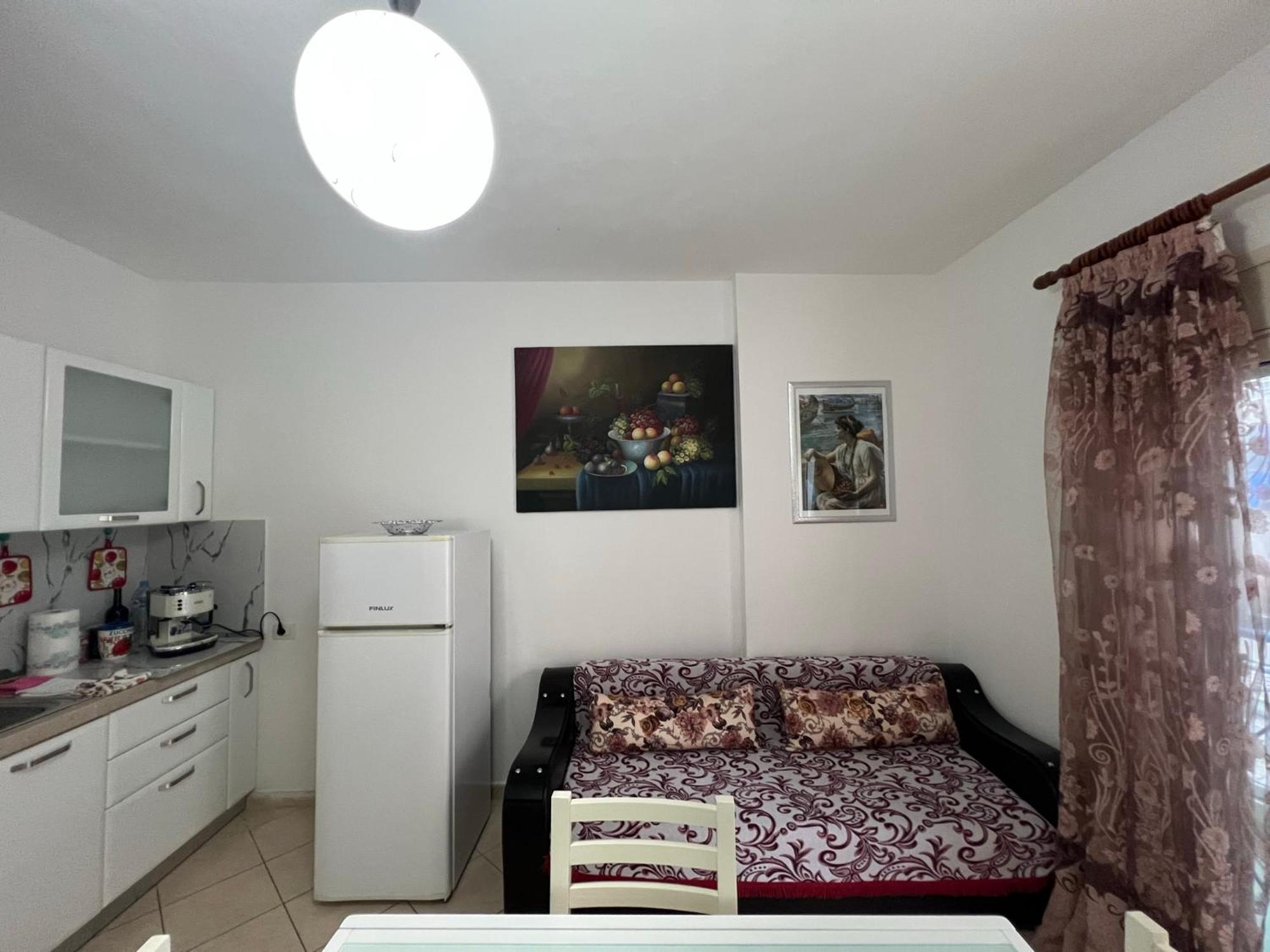 Vivi La Tua Vacanza Con L'Appartamento 1 Di Ervin! Enjoy Your Holiday With Ervin'S Apartment 1! Vlorë 외부 사진